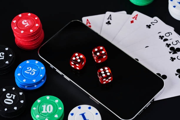 zora4d Money Train live host table on mobile phone screen